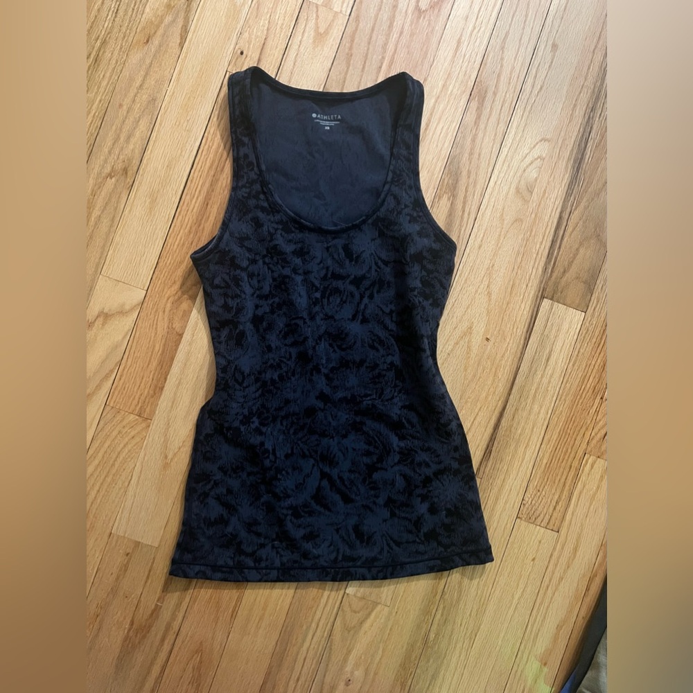 Athleta flower tank